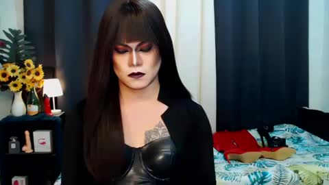 QueenMarina online show from 09.25.25