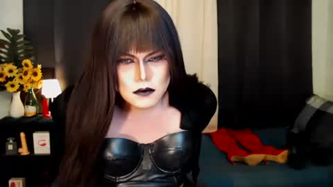 QueenMarina online show from 10.08.25