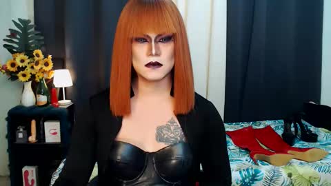 QueenMarina online show from 10.17.25