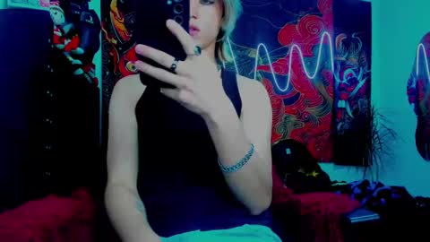 Snapshot of xzerox_ chatting on 10.08.25 xzerox_ online show from 10.08.25