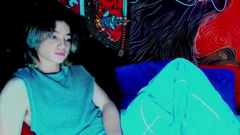 Snapshot of xzerox_ chatting on 10.10.25 xzerox_ online show from 10.10.25