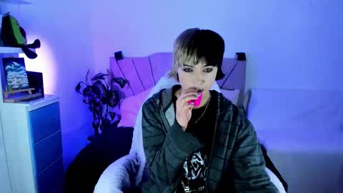 Snapshot of xzerox_ chatting on 12.01.25 xzerox_ online show from 12.01.25