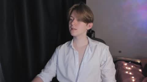 Snapshot of y0ursteve chatting on 12.01.25 y0ursteve online show from 12.01.25