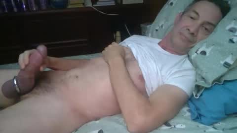 Snapshot of yacht3oy chatting on 12.21.25 yacht3oy online show from 12.21.25