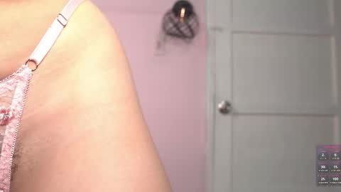 petronila online show from 10.08.25