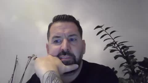 Snapshot of yakijoe chatting on 10.27.25 yakijoe online show from 10.27.25