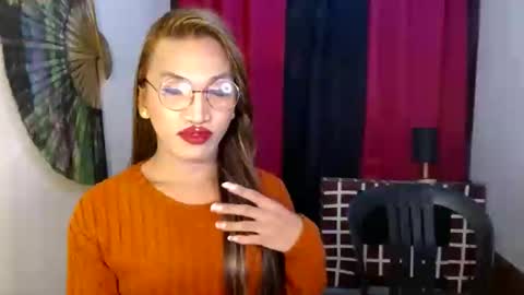 lorien gosper online show from 12.04.24