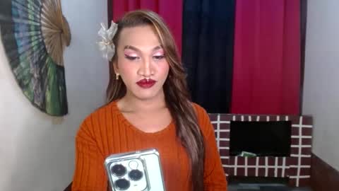 lorien gosper online show from 01.08.25