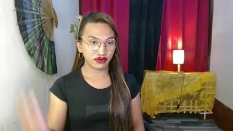 lorien gosper online show from 02.06.25