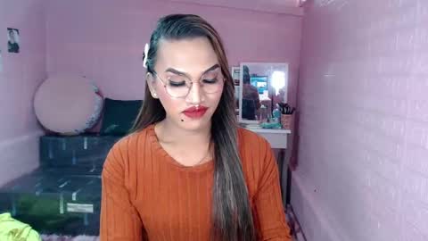 lorien gosper online show from 03.01.25