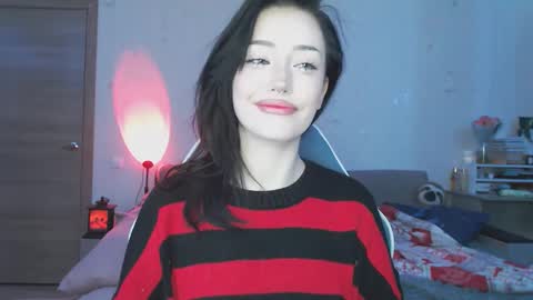 Snapshot of yamilean chatting on 01.12.25 Yami online show from 01.12.25