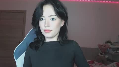 Snapshot of yamilean chatting on 03.07.25 Yami online show from 03.07.25