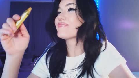 Yami online show from 10.03.25