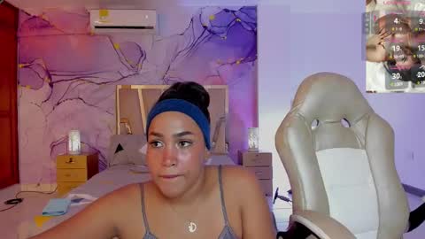 Snapshot of yamirawalker chatting on 09.08.25 Naomi online show from 09.08.25