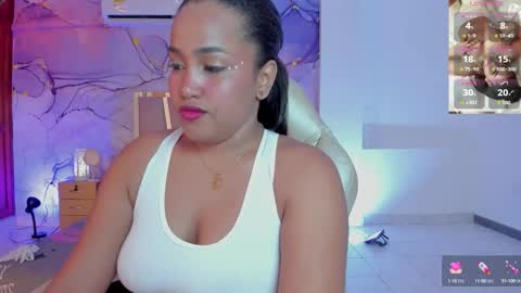 Snapshot of yamirawalker chatting on 09.09.25 Naomi online show from 09.09.25
