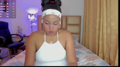 Naomi online show from 09.21.25