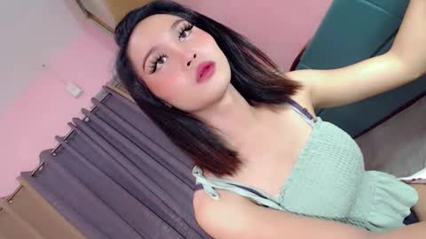 yana_lux90 online show from 09.22.25