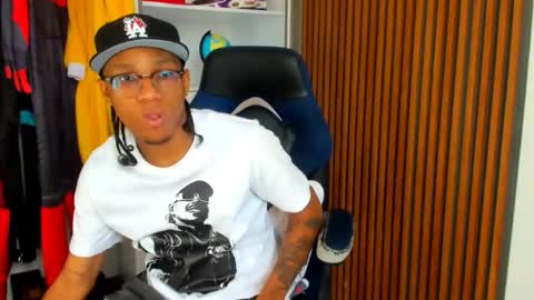 Snapshot of yandi_hot chatting on 02.16.26 yandi_hot online show from 02.16.26