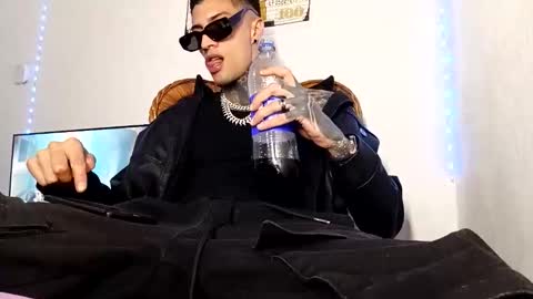 Snapshot of yanfranko420 chatting on 02.17.26 Yan online show from 02.17.26