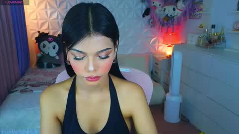 YANG AUDREY LONE online show from 10.03.25