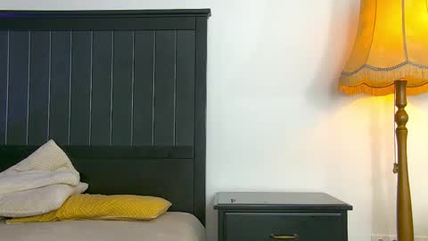 yanira_ass_ online show from 02.19.26