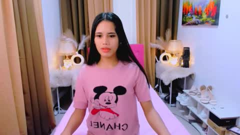 Yanna online show from 10.04.25