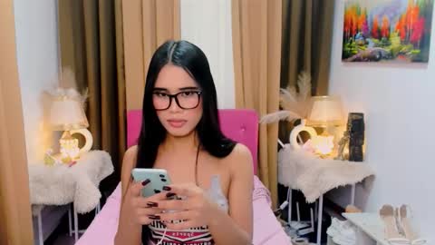 Yanna online show from 11.14.25