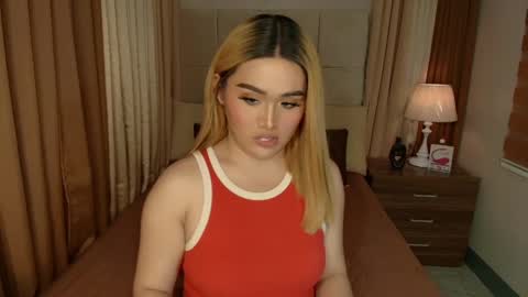 Snapshot of yanny_xoxo chatting on 02.14.25 Allisonn online show from 02.14.25