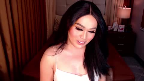 Snapshot of yanny_xoxo chatting on 03.08.25 Allisonn online show from 03.08.25