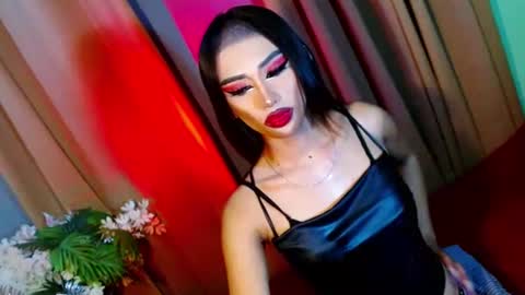 miss yasii online show from 12.27.24