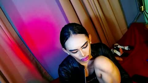 miss yasii online show from 01.07.25