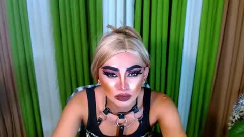 miss yasii online show from 09.13.25