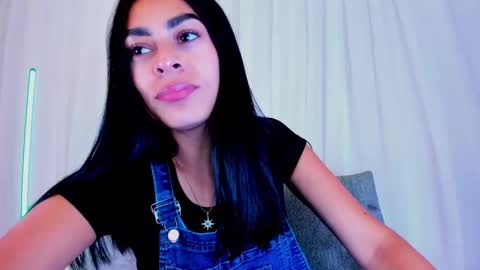 Snapshot of yasiir_0229 chatting on 10.01.25 Yasiir online show from 10.01.25