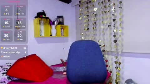 Yasemin online show from 01.03.25