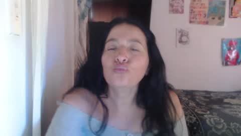 yasmin_love85 online show from 01.28.25
