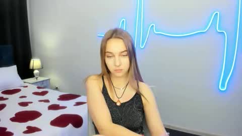 Yasmina online show from 10.18.25