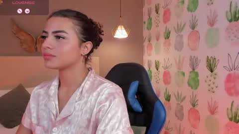 yaya23x online show from 08.06.26