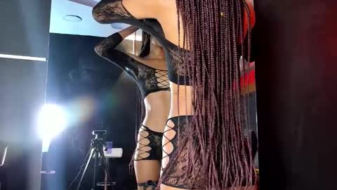 YAYA online show from 01.10.26