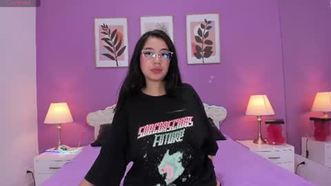 Yaya  online show from 06.12.26