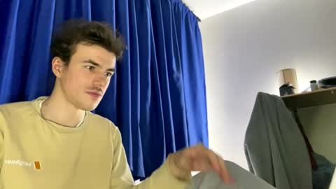 yayay333 online show from 04.11.26