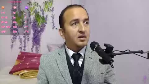 Snapshot of yazflor chatting on 09.28.25 Hazzan y Greisy online show from 09.28.25