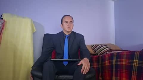 Snapshot of yazflor chatting on 06.12.26 Hazzan y Greisy online show from 06.12.26