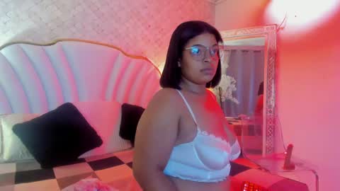  YazminJenner  online show from 04.12.26