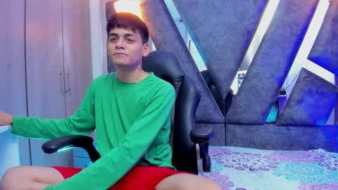 yef_thinn online show from 10.17.25