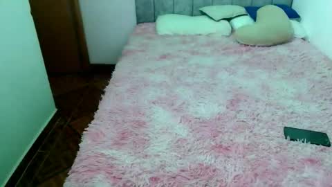 yeibles_hana2 online show from 11.11.25