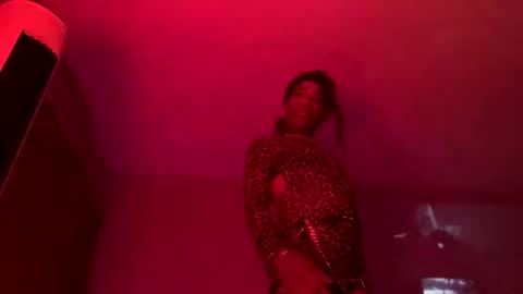 Ella Ts online show from 09.20.25