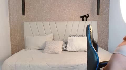 Yera  online show from 09.17.25