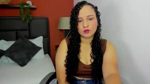 Y E R A  online show from 12.17.25