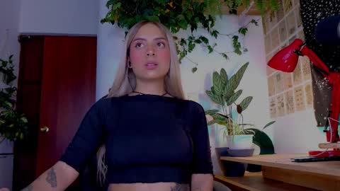 yeriawaddell  online show from 11.24.25