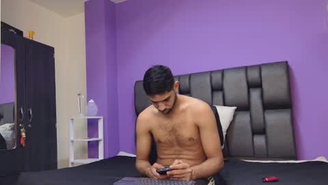 Snapshot of yerk_drom chatting on 09.22.25 yerk_drom online show from 09.22.25